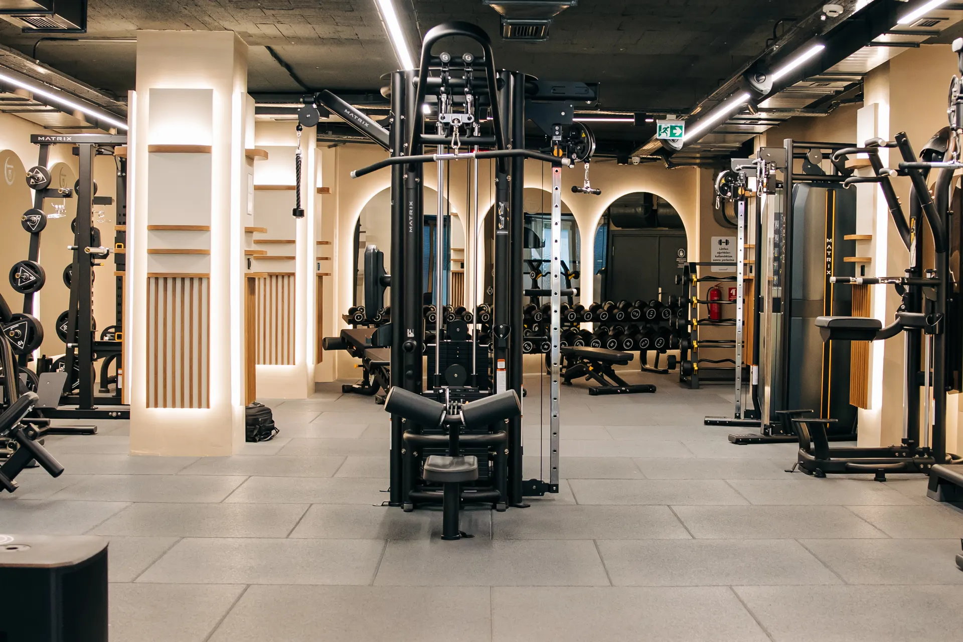 Gymnasium13 Gayrettepe facility and premium training equipment